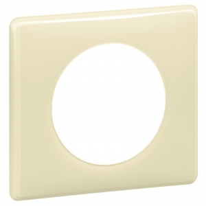 Rámeček Céliane béžová Legrand 066621 je dokonalým doplňkem pro každý interiér. Jeho elegantní design a univerzální béžová barva se hodí do obývacích pokojů, ložnic i kanceláří. Vyroben z kvalitních a odolných materiálů, zaručuje dlouhou životnost a snadnou instalaci. Tento stylový rámeček přináší estetiku a funkčnost do vašeho domova, čímž zkrášlí váš prostor a podtrhne jeho jedinečnost. Vylepšete svůj interiér s tímto rafinovaným kouskem.