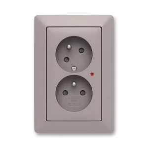 Dvojzásuvka Zoni greige/bílá s přepěťovou ochanou, clonky ABB 5593T-C02357 144
