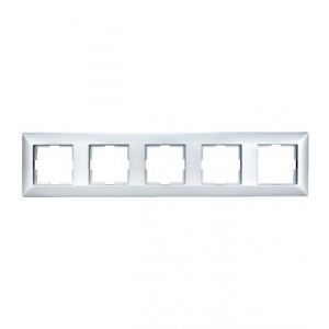 Pětirámeček Visio S 50 Classic od Schrack Technik v elegantní stříbrné barvě je ideálním řešením pro prezentaci vašich oblíbených fotografií. S jeho moderním designem snadno oživíte každý interiér a díky pěti rámečkům můžete kreativně vystavit více vzpomínek najednou. Vyroben z odolných materiálů, zajišťuje dlouhou životnost a snadnou montáž na zeď či stůl. Přeneste své vzpomínky na novou úroveň s tímto stylovým a praktickým rámečkem.