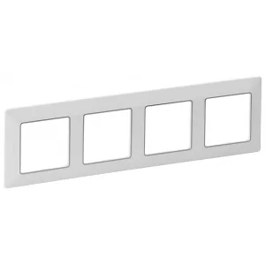 Čtyřrámeček Valena Life od Legrand v elegantní bílé chrom barvě je ideálním řešením pro moderní interiéry, kde se snoubí styl a funkčnost. Tento minimalistický designový prvek umožňuje instalaci až čtyř elektroinstalačních prvků, čímž zajišťuje praktičnost v každé místnosti. Jednoduchá instalace a vysoká odolnost materiálů garantují dlouhou životnost. Oživte svůj domov tímto univerzálním a esteticky příjemným doplňkem.