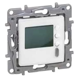 Programovatelný termostat Legrand Valena Life RGTT1B v bílé provedení umožňuje týdenní programování v rozsahu 0 °C až 40 °C s přesností ± 0,5 °C. Má černobílý displej a spínací kapacitu až 6 A pro odporová zatížení při 230 V. Podlahové čidlo je třeba objednat zvlášť. Instalační hloubka min. 50 mm.