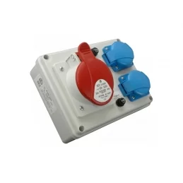 Kombinovaná zásuvka CEE 32 A 4P + 2x 230 V SEZ ROSP 3230