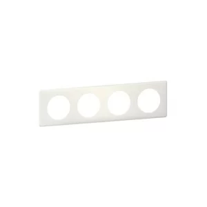 Elegantní čtyřrámeček Céliane v bílém matném provedení od Legrand přináší do vašeho interiéru dokonalou kombinaci stylu a praktičnosti. Jeho minimalistický design se hodí do každého prostoru, ať už doma nebo v kanceláři. Vyroben z kvalitních materiálů, zajišťuje dlouhou životnost a odolnost proti poškrábání. Snadná instalace vám umožní rychle připevnit vypínače či zásuvky a vytvořit tak harmonický a moderní vzhled. Pořiďte si tento designový prvek a obohaťte svůj domov o špetku elegance.