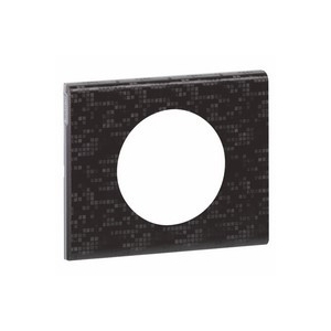 Rámeček Céliane kůže pixel Legrand 069451 spojuje elegantní design s praktickou funkčností, čímž přináší do vašeho domova luxusní prvek. Vyrobený z kvalitní kůže v nadčasové černé barvě se skvěle hodí do jakéhokoli interiéru. Instalace je rychlá a bezproblémová, a díky své kompatibilitě s širokou škálou elektrických zařízení usnadní úpravu vzhledu vašich zásuvek a vypínačů. Přidejte do svého prostoru sofistikovaný dotek a vychutnejte si estetické i praktické výhody tohoto produktu.