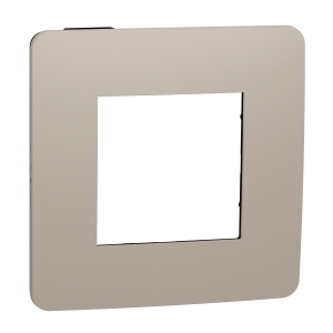Rámeček Unica Studio Color Taupe/Černý od Schneider Electric představuje ideální volbu pro moderní interiéry, kde design hraje klíčovou roli. Tento elegantní jednonásobný rámeček spojuje atraktivní barevnou kombinaci s vysokou kvalitou materiálů, což zaručuje dlouhou životnost. Snadná a rychlá instalace vám umožní okamžitě obohatit váš prostor o stylový prvek, který harmonicky zapadne do každého prostředí. Vytvořte si domov, který oslní!